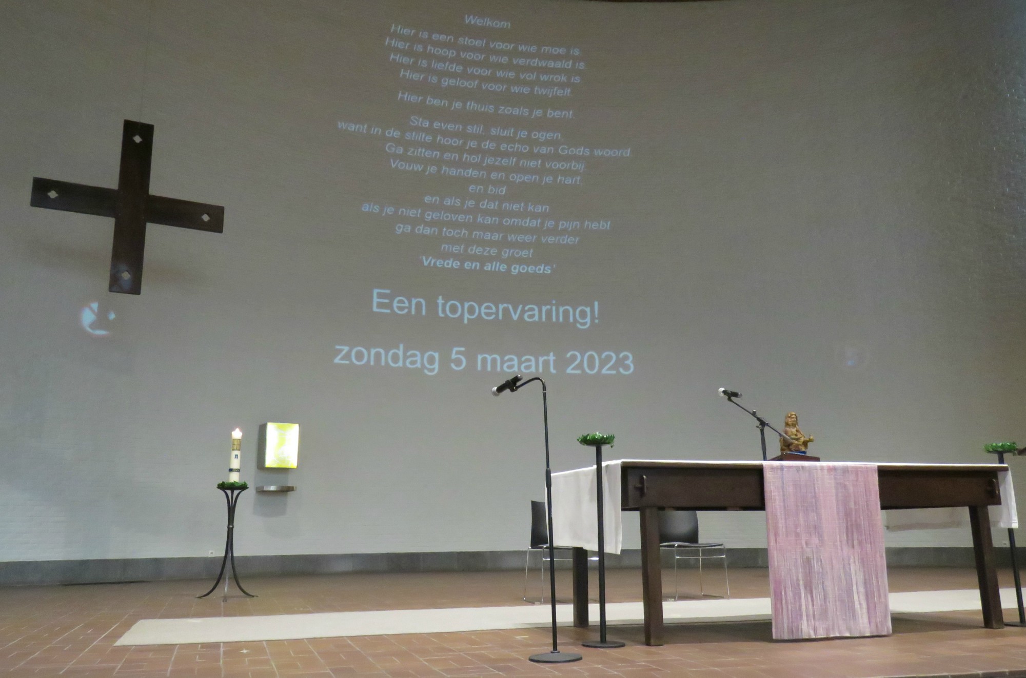 Catechesemoment 5 | Vormelingen 2023 | Schrijven van een charter | Wegwijzerviering | Sint-Anna-ten-Drieënkerk, Antwerpen Linkeroever